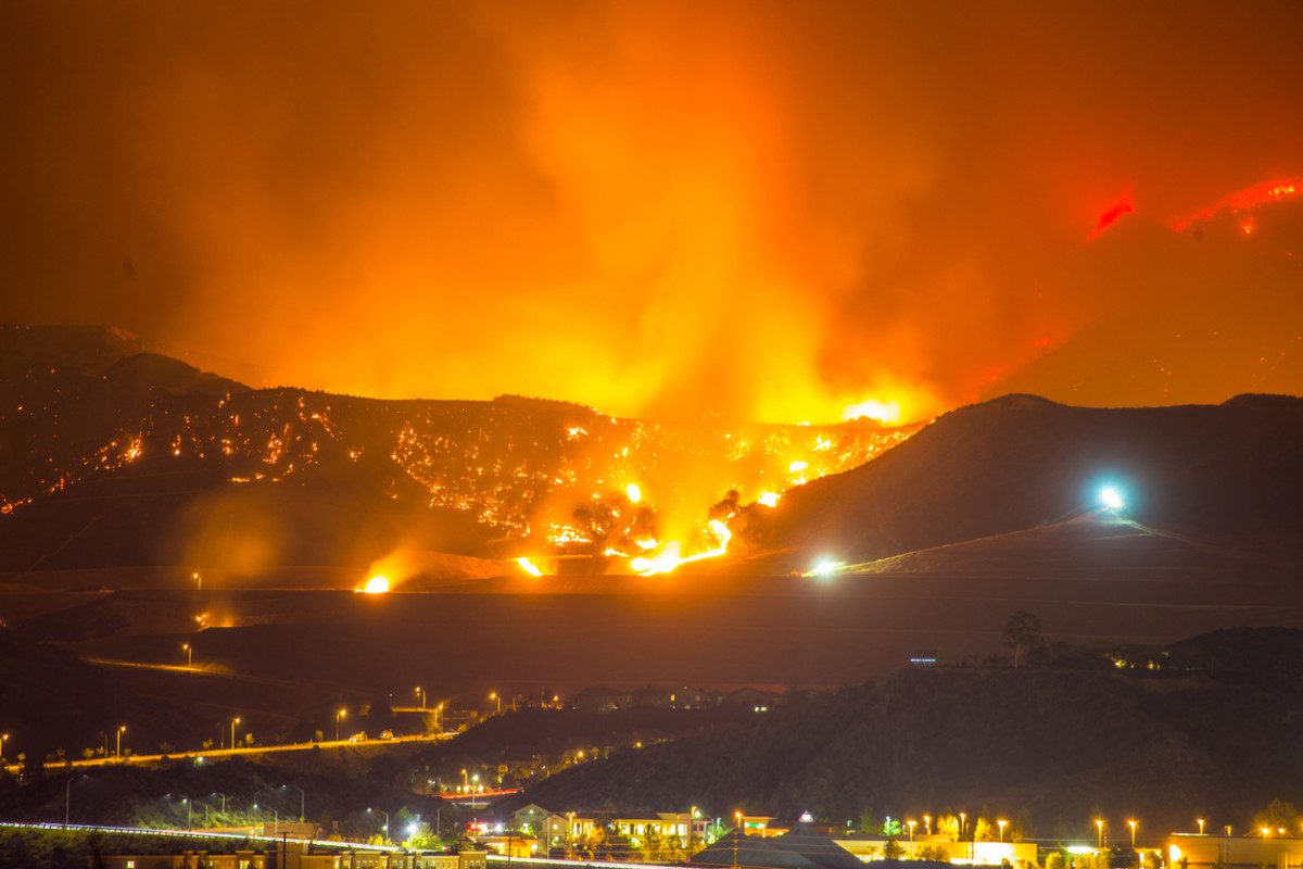 Night long exposure photograph of the Santa Clarita wildfire